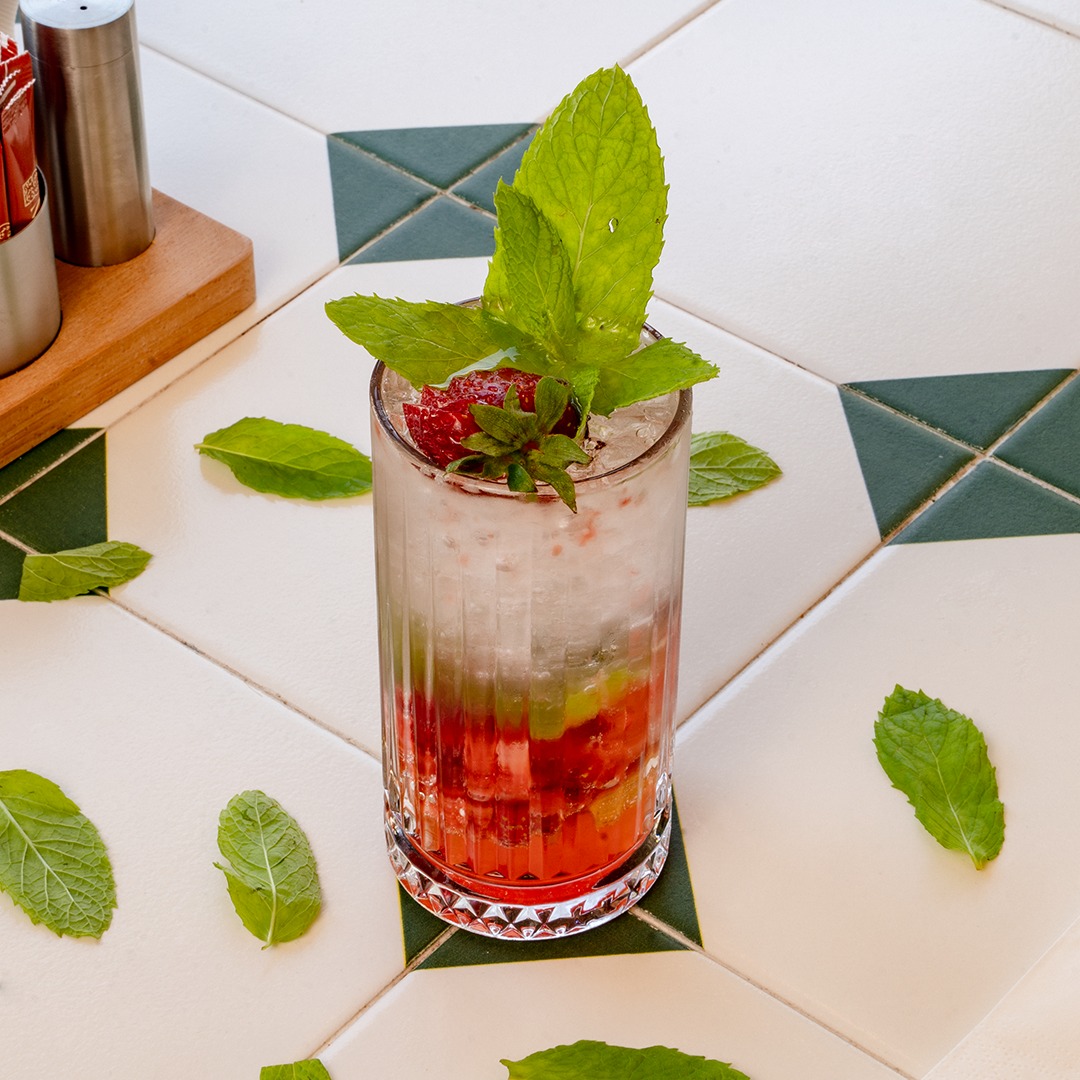 STRAWBERRY MOJİTO