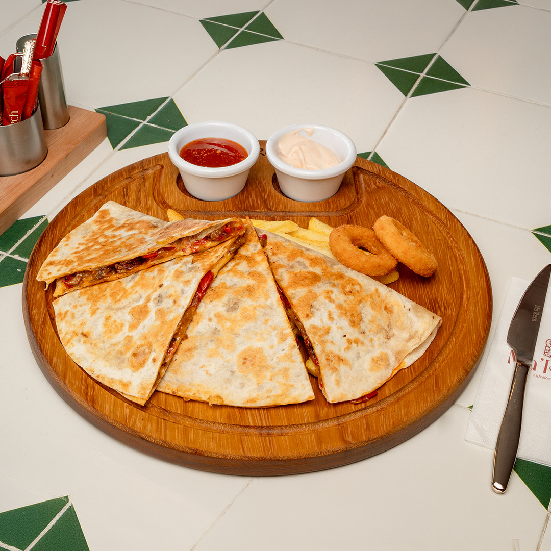 ETLİ QUESADILLA