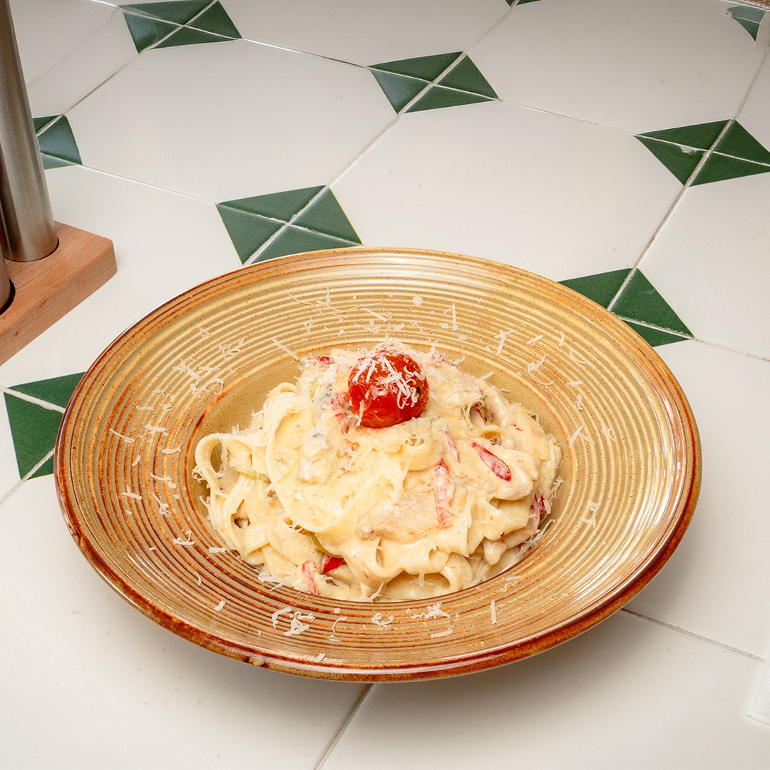 FETTUCCINE CHICKEN